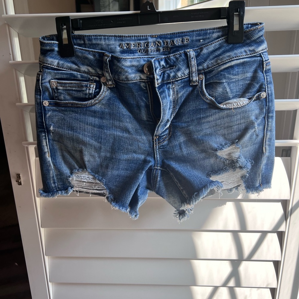 American eagle shorts size 6